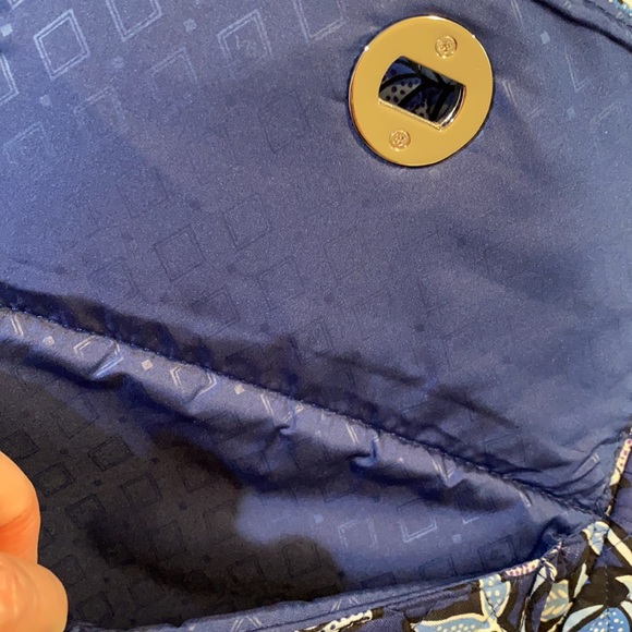 NWT Vera Bradley Turnlock Tote - Picture 2 of 8